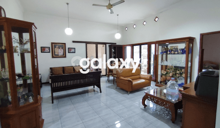 Rumah Kutisari Indah lebar 9 meter Bagus Terawat