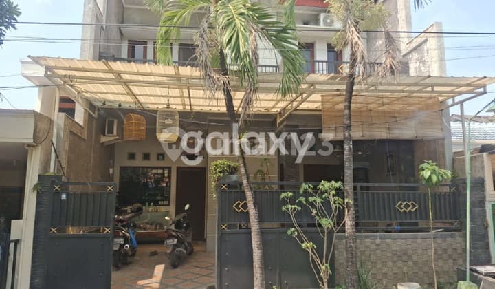 RUMAH BAGUS LOKASI DEKAT ROYAL RESIDENCE SURABAYA