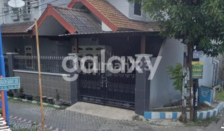 Rumah tinggal nyaman di Griya Kebraon Barat Surabaya Selatan