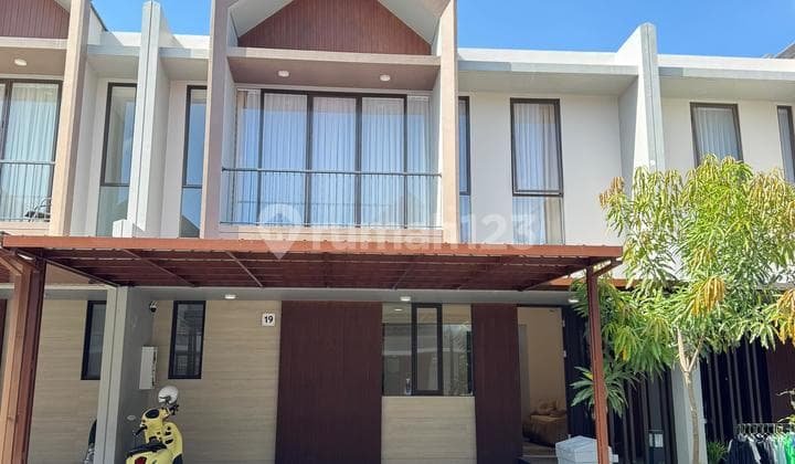Dijual Rumah 2 Lantai Cluster Crystal Timur 3 - Summarecon Mutiara Makassar