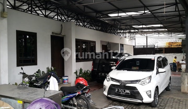 Land and Ready-to-Use Building for Sale in Kedoya