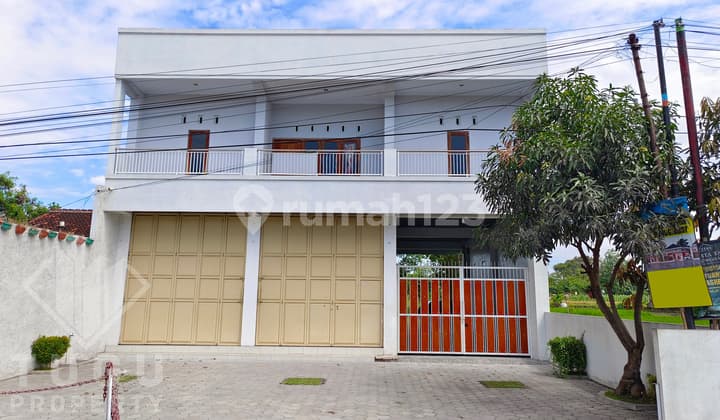 Ruko Disewakan Tajem Jogja Ringroad Utara, dekat Lotte Mart, RS Hermina, SMKN 1 Depok, INSTIPER, Kampus 3 Sanata Dharma