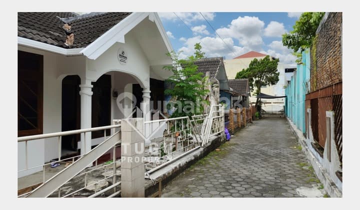 Rumah Disewakan Jogja Area Jalan Magelang, Dekat Borobudur Plaza, Sekolah Kalam Kudus, Jogja City Mall Jcm, Sman 4, Gereja Lidwina Bedog, Gereja Alletheia, Sindu Kusuma Edupark Ske