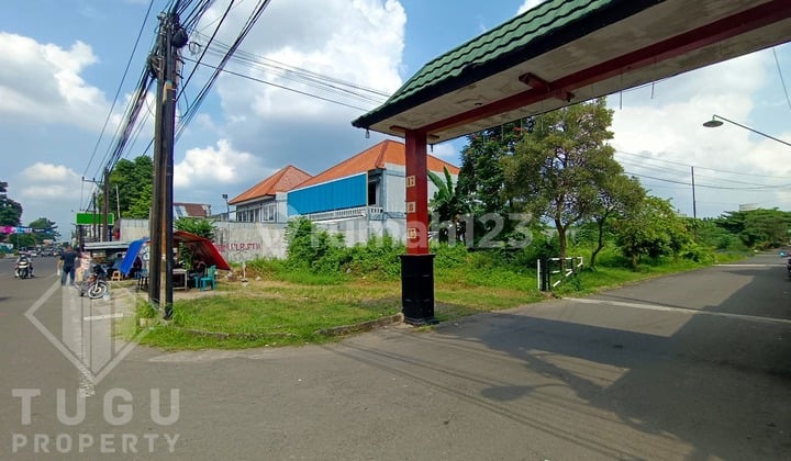 Tanah 3000 meter Disewakan Kodya area Jalan Magelang Jogja, dekat Sindu Kusuma Edupark SKE, Jogja City Mall JCM, Pasar Karangwaru, Pasar Kranggan, Borobudur Plaza, Tugu Jogja, Sekolah Kalam Kudus, Budi Utama, SMAN 4, Terminal Jombor, Gereja Aletheia