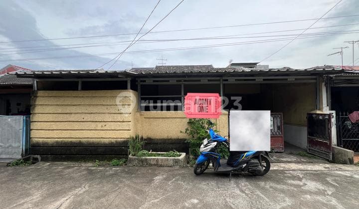 Rumah di Perumahan Tytian Indah Medan Satria Bekasi