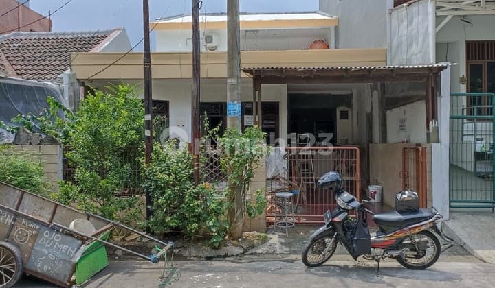 Rumah di Taman Pulogebang Cakung Jakarta Timur