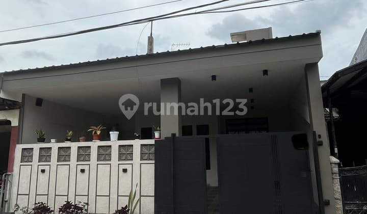 Rumah 2 Lantai Siap Huni di Pulo Permatasari Bekasi Selatan