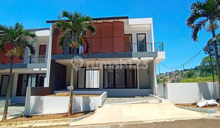 RUMAH MEWAH DAGO JALAN LEBAR KOTA BANDUNG