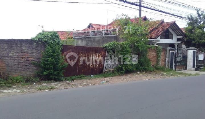Tanah Di Karawang Barat Depan Jalan Raya Besar