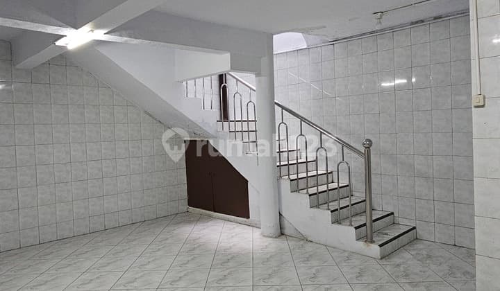 House in Teluk Gong 5x14 Row 2 Cars