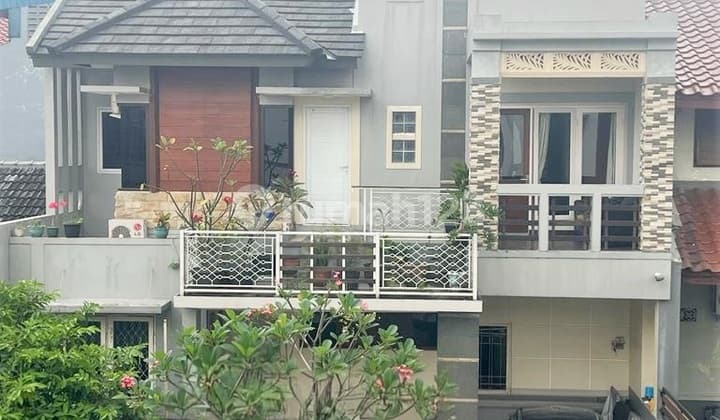 2-Story House SHM Semi-Furnished with Balcony and Garden in Ciputat