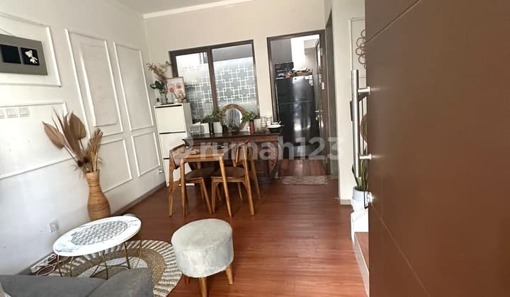 Rumah Minimalis Cantik Graha Raya