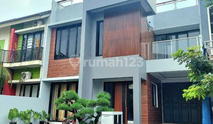 Rumah Lokasi Strategis Sudah Renovasi Siap Huni di Graha Raya