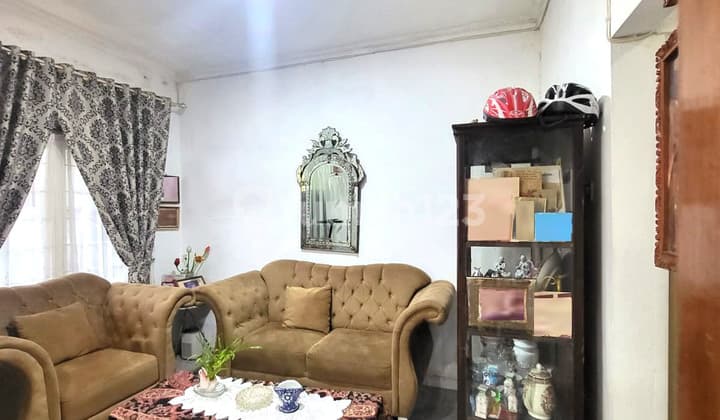 Rumah Minimalis 2 Lantai di Bintaro Jaya