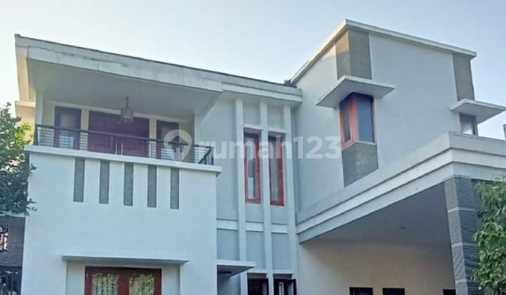 Rumah Bagus 2 Lantai Semi Furnished di BSD Telaga Golf Tangerang
