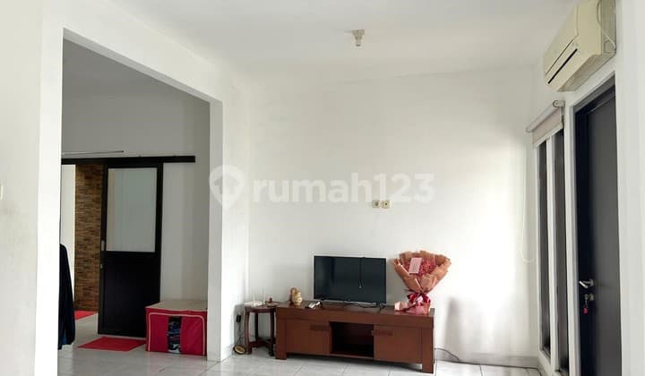 Rumah Layak Huni di Bintaro Jaya Dekat Fresh Market