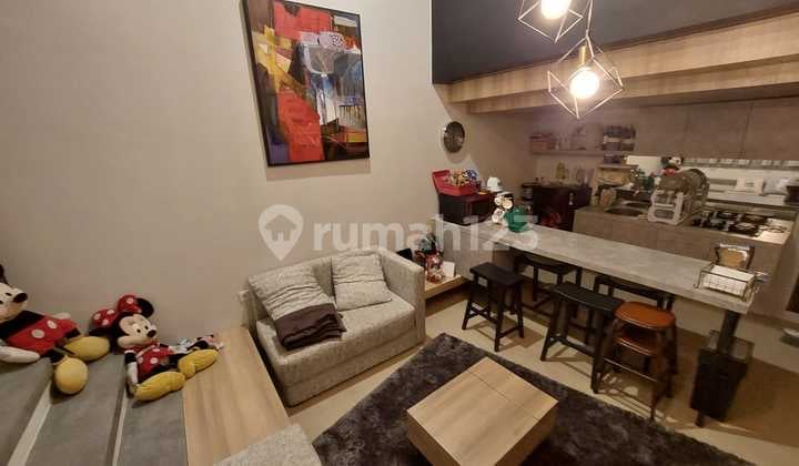 Rumah 4 Lantai Mezanine Full Furnished Siap Huni di BSD, Tangsel