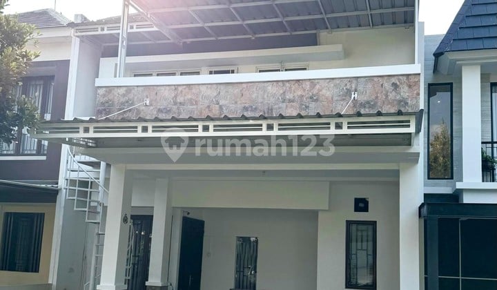 Semi-Furnished House, Strategic Location Near Graha Raya