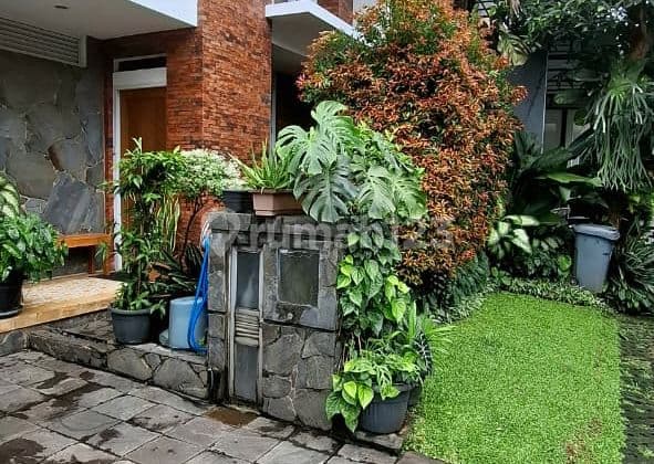 Rumah Cantik Siap Huni Legalitas SHM Hadap Selatan, Bintaro Jaya