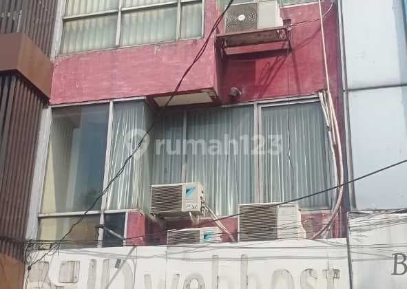 Nice Shop House Ready to Occupied Location in South Jakarta