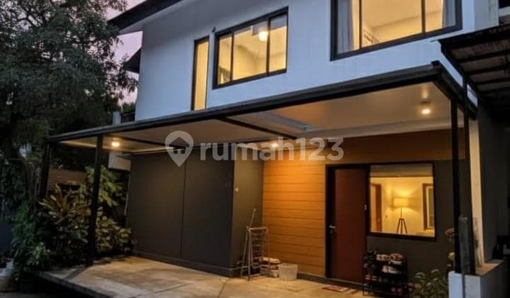 2-Storey Flood-Free House Hook Position Semi-Furnished in Bintaro