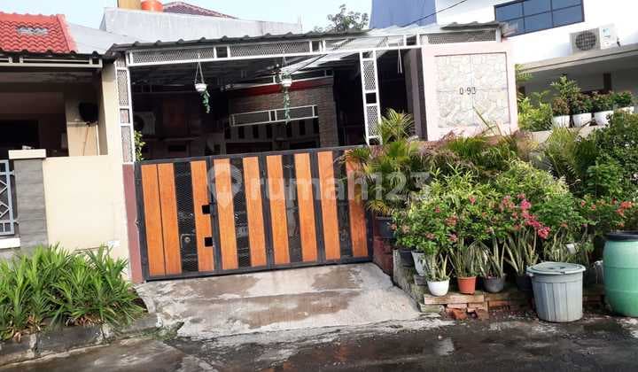 Rumah di Kawasan Strategis Dekat dengan Sumarecon Bekasi