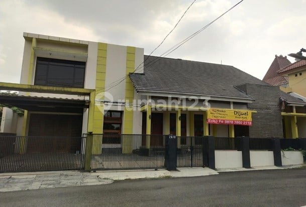 Dijual Rumah Nyaman Siap Huni di Ciracas, Jakarta Timur Dijual Rumah Nyaman Siap Huni di Ciracas, Jakarta Timur