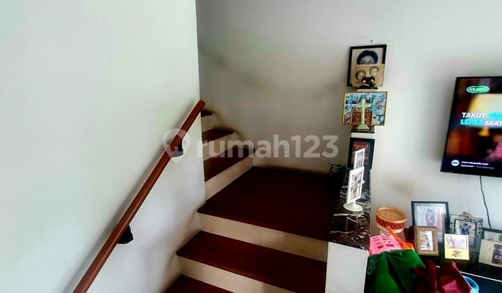 Rumah Springhill Golf Kemayoran 4 Lantai View Golf Dekat Toll Prj