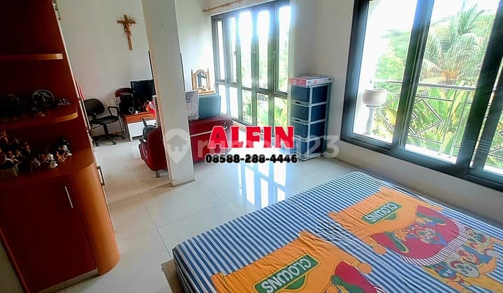 Rumah Springhill Golf Kemayoran 4 Lantai View Golf Dekat Toll Prj