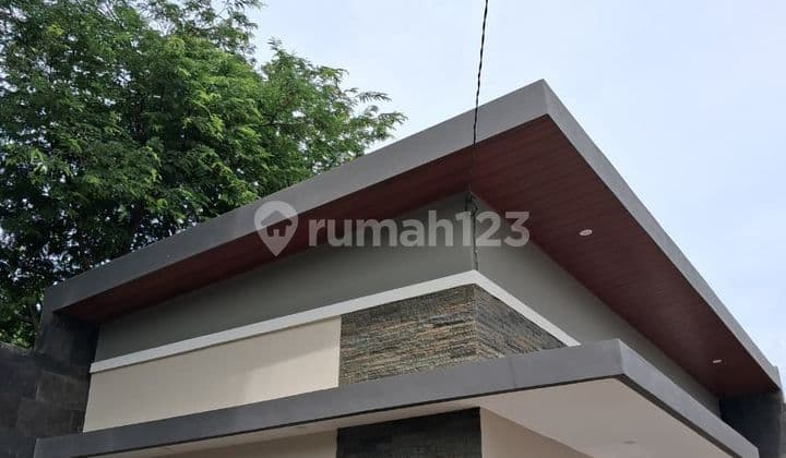 Rumah Modern, Terjangkau, dan Bebas Desain Rumah di Solo Utara