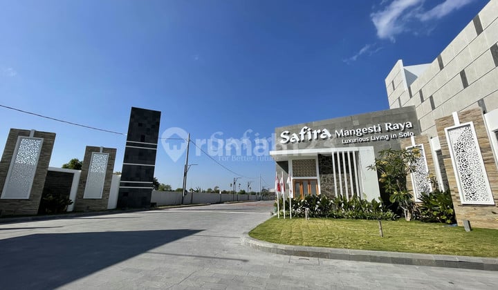 Safira Mangesti Raya (Perumahangentan)