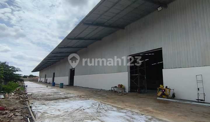 Gudang Bagus 5760 Meter Sepatan Tangerang Siap Pakai