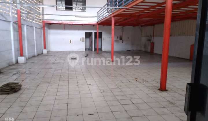 Good Warehouse Ready in Cipondoh Tangerang, area over 1000 m2.