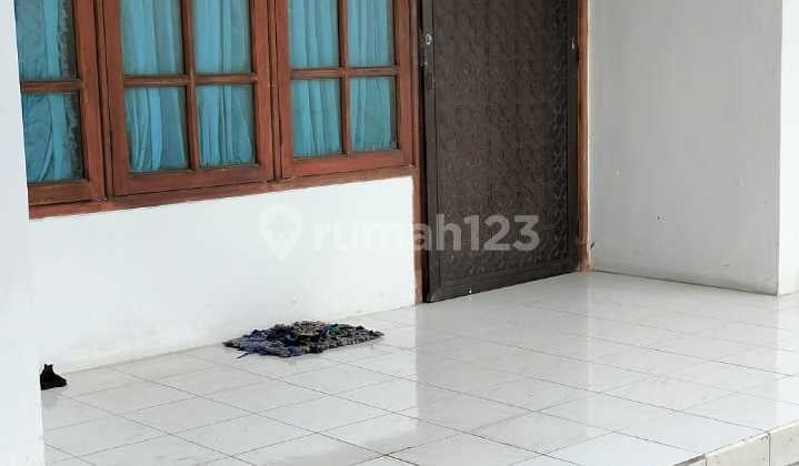 Disewakan Murah bisa Nego Rumah di Kencanasari Timur Surabaya