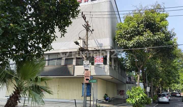 Disewakan Tahunan Ruko 4 Lantai di Surabaya Pusat