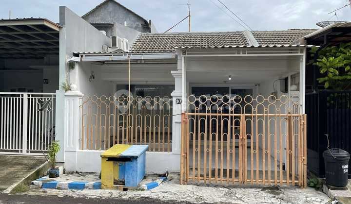 Below Market Price 2-Story Ready-to-Occupy House in Bendul Merisi Surabaya