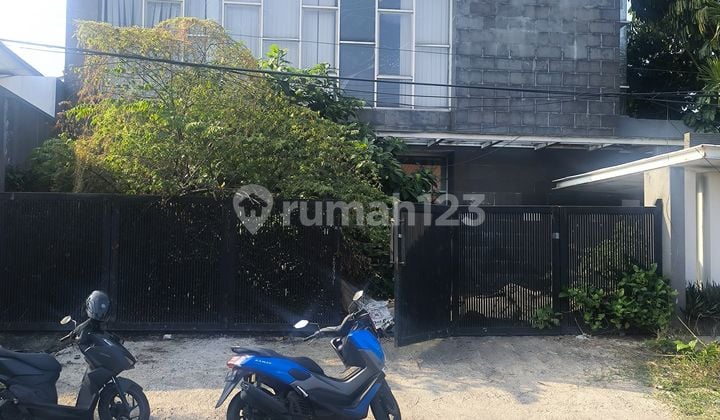 Gedung Perkantoran Jalan Gayungsari 1 Surabaya