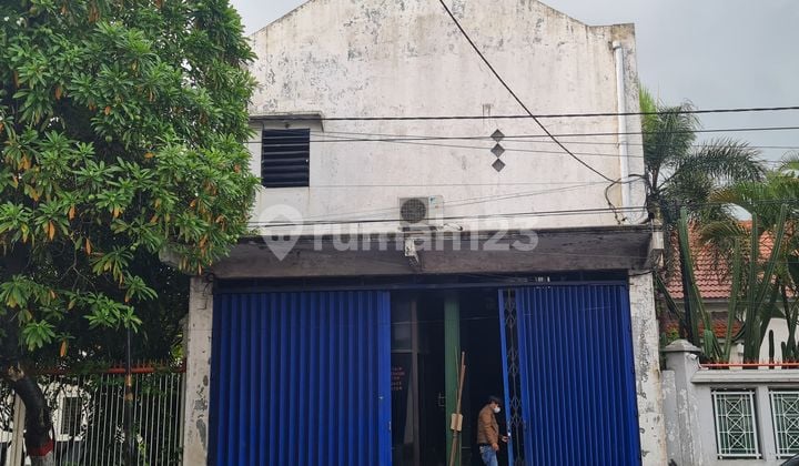 Ruko Besar Di Jalan Pb Sudirman Mojokerto