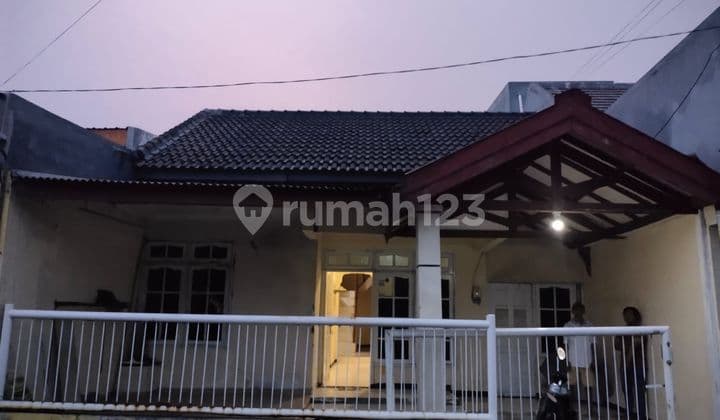 Murah Rumah 2 Lantai di Perumahan Menganti