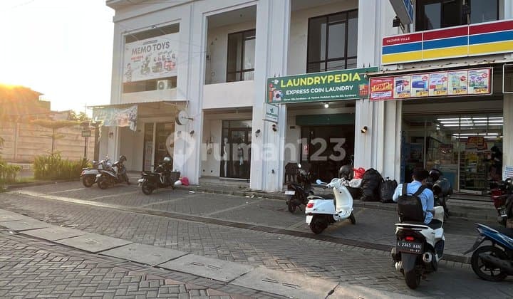 Rent Negotiable 2-Story Shophouse in Cloverville East Surabaya