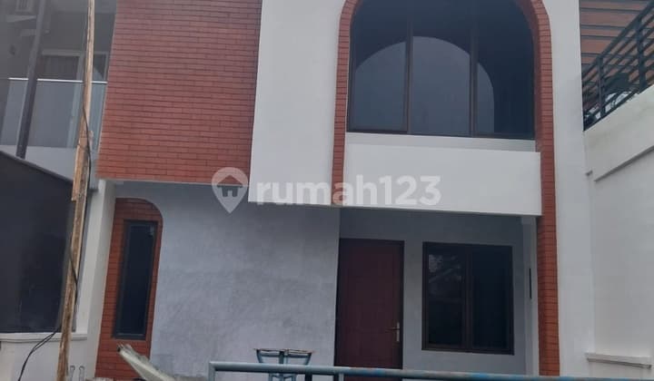2-Story House Negotiable Ready to Occupy Flood-Free in Taman Puspa Raya Citraland