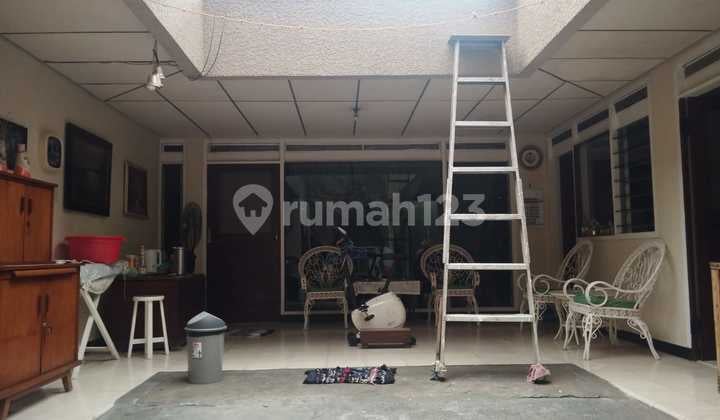 Dijual Rumah 2 Lantai di Manyar Tirtosari Dekat Galaxy Mall Surabaya