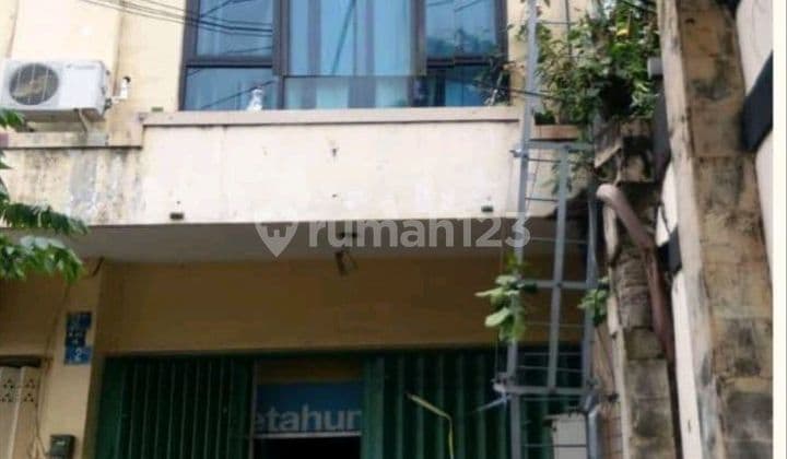 Bisa Nego Ruko Strategis 3 Lantai Tegalsari Surabaya