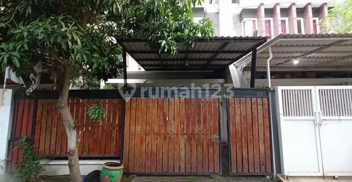 The Cheapest Residence with Negotiation Until Deal, Fully Furnished at Green Semanggi Housing, East Surabaya