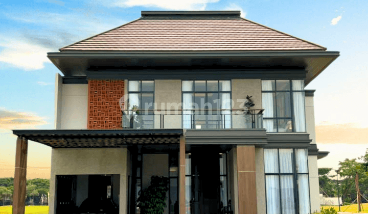 Rumah Sultan Murah di Pusat Kota, Dekat Kemana Mana