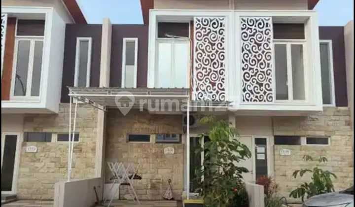 Rumah Cantil 2 Lantai Srategis di Grand Sanaya Gresik Dekat Hulaan