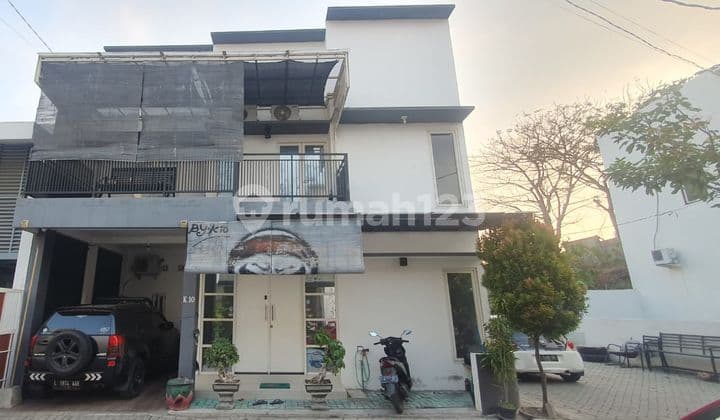 Termurah Rumah 3 Lantai di De Alamuda Residence Wiyung