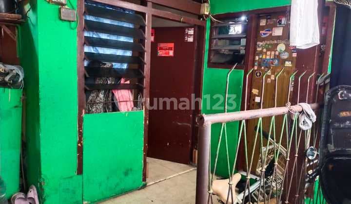 Rumah dengan Lokasi Sangat Strategis di Menur Dekat Poltekes Surabaya