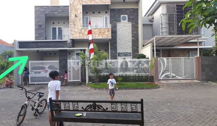 Hunian Modern 2 Lantai di Kawasan Perum Gunungsari Indah Surabaya