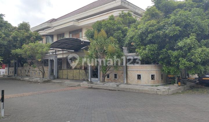 Rumah Megah Posisi Hook dan Sangat Strategis Dekat Akses Tol Harga bisa Nego di Pondok Mutiara Sidoarjo
